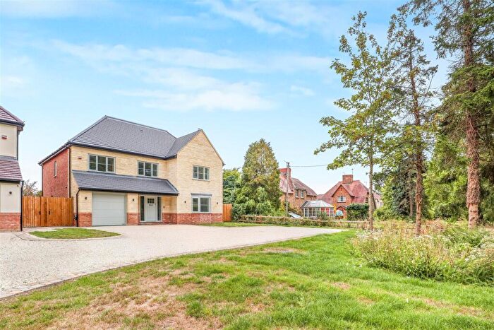 5 Bedroom Detached House To Rent In Banbury Road, Gaydon, CV35