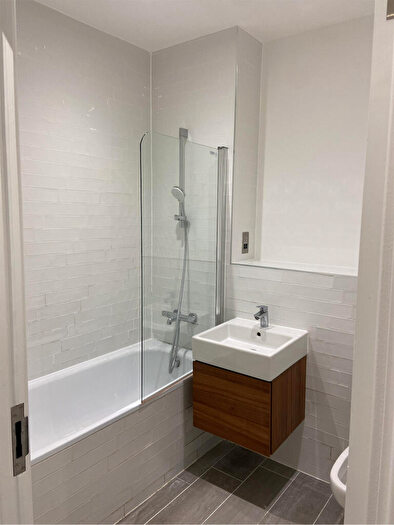 2 Bedroom Apartment To Rent In Princes Gate, Royal House, Homer Road, Solihull, B91