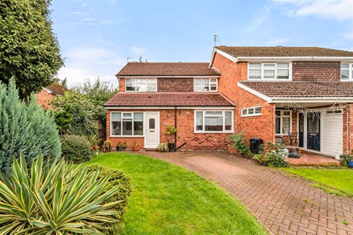 5 Bedroom Semi-Detached House For Sale In Kirklands, Sale, M33