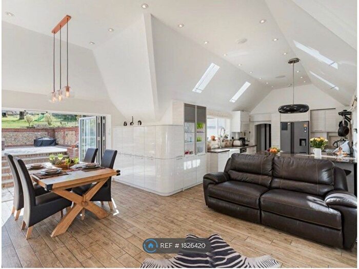 5 Bedroom Detached House To Rent In Colesons, Bordon, GU34