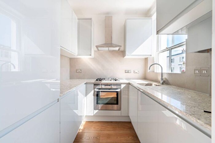 2 Bedroom Flat To Rent In Strathmore Gardens, Hillgate Village, London, W8