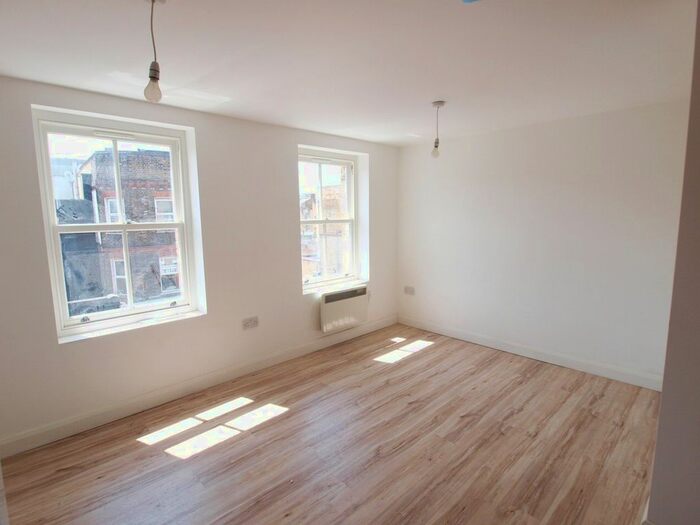 2 Bedroom Flat To Rent In Chapel Market, Islington, N1