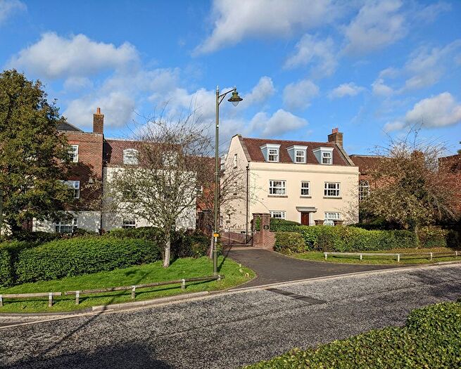 2 Bedroom Flat For Sale In Mitre Court, Worthing Road, Horsham, West Sussex, RH12
