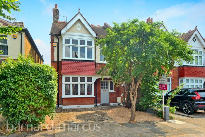 3 Bedroom Property To Rent In Coombe Gardens, New Malden, KT3