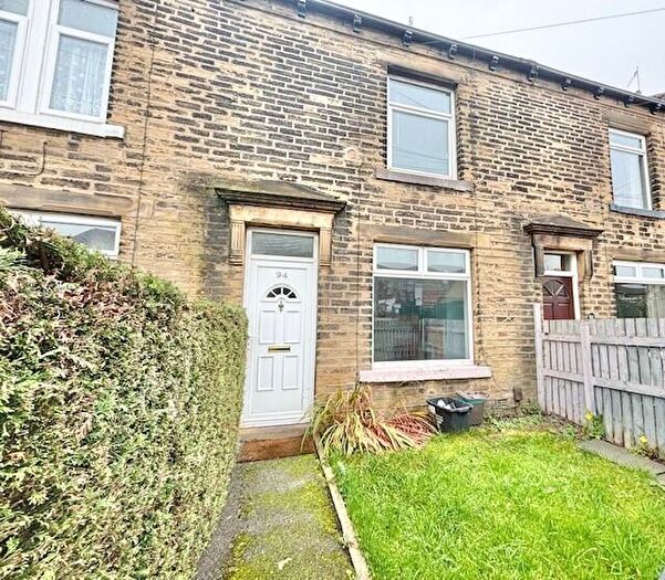 2 Bedroom House To Rent In Shay Lane, Halifax, HX3