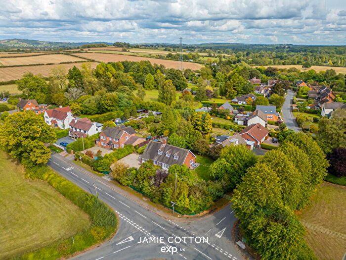 4 Bedroom Detached House For Sale In Cornerways, Drayton Road, Bluntington, Chaddesley Corbett, DY10