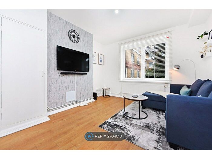 1 Bedroom Flat To Rent In Southwark Park Estate, London, SE16