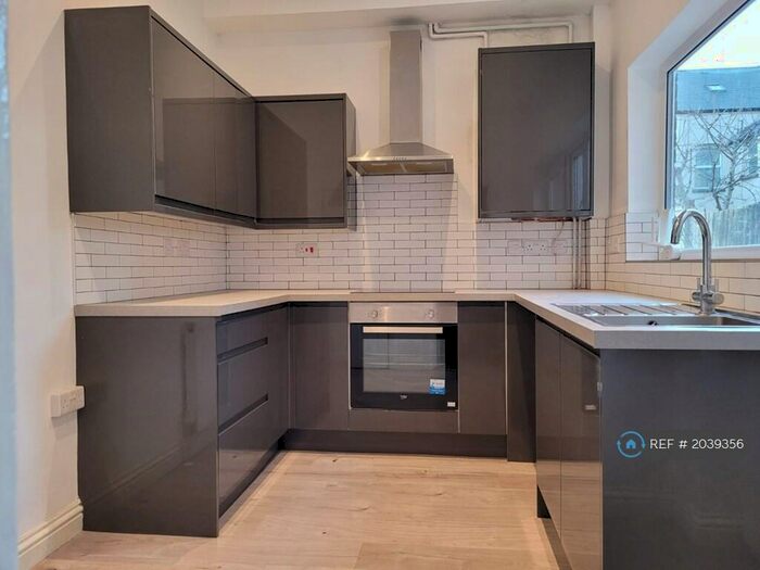 4 Bedroom Terraced House To Rent In Beauvale Road, Nottingham, NG2