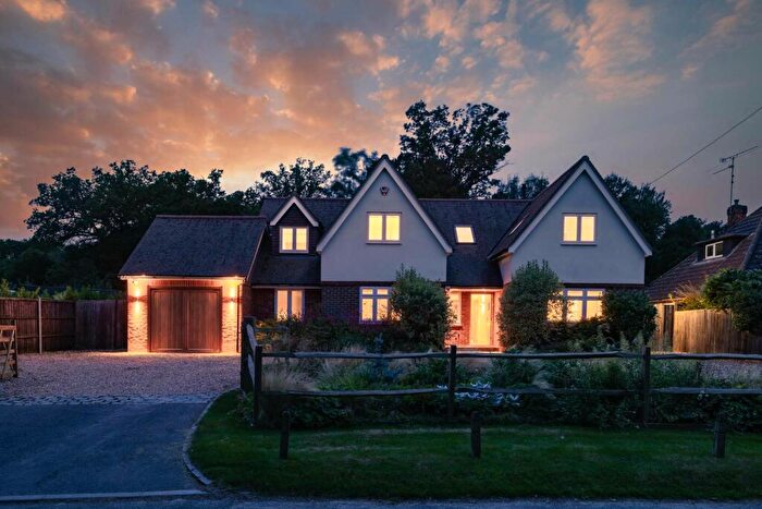 4 Bedroom Detached House For Sale In Chequers Lane, Eversley, RG27
