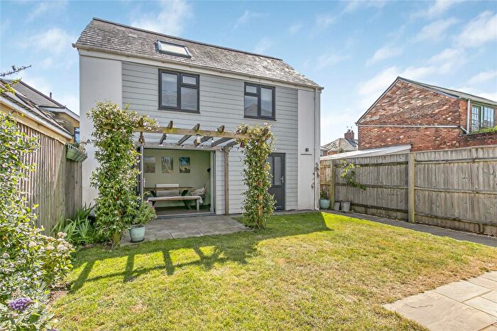 4 Bedroom Detached House For Sale In Nortoft Road, Charminster, Bournemouth, BH8