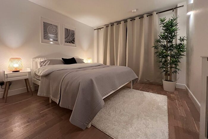 1 Bedroom Flat For Sale In Greenfell Mansions, London, SE8