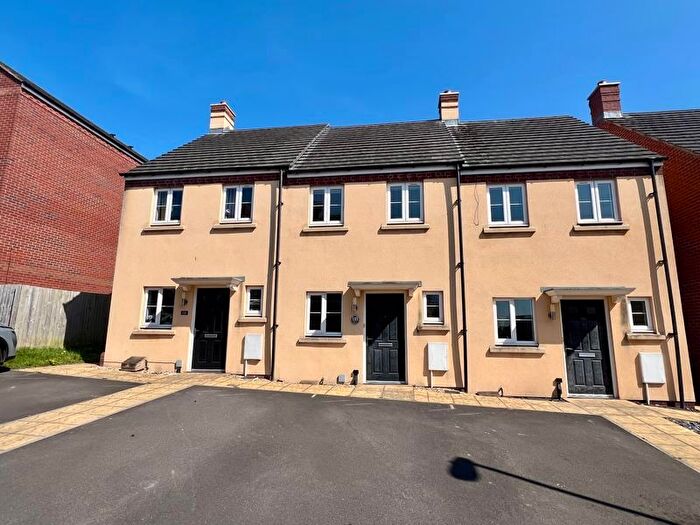 2 Bedroom Terraced House To Rent In Grove Gate, Taunton, TA2