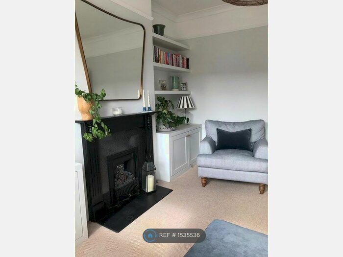 1 Bedroom Maisonette To Rent In Khartoum Road, London, SW17