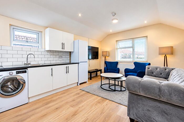 4 Bedroom Flat To Rent In Whitchurch Road, Heath, CF14