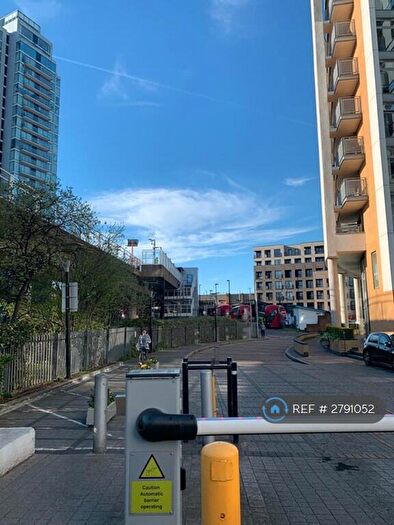 2 Bedroom Flat To Rent In Deals Gateway, London, SE13