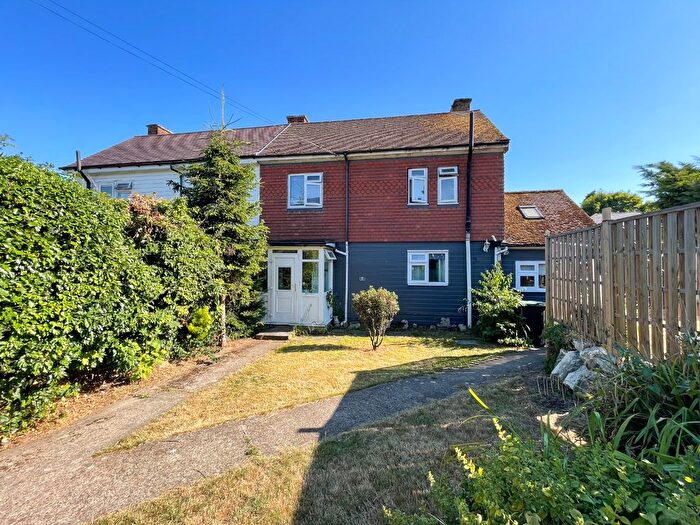 3 Bedroom Semi-Detached House For Sale In Hollands Close, Shorne, Gravesend, Kent, DA12