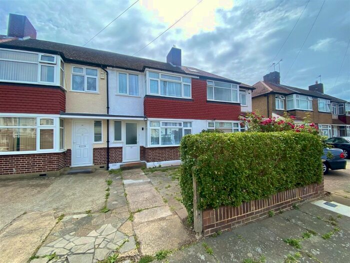 3 Bedroom Semi-Detached House To Rent In Penbury Road, Southall, Middlesex, UB2