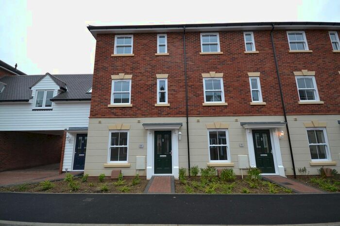 3 Bedroom End Of Terrace House To Rent In Guelder Rose, Dunmow, CM6