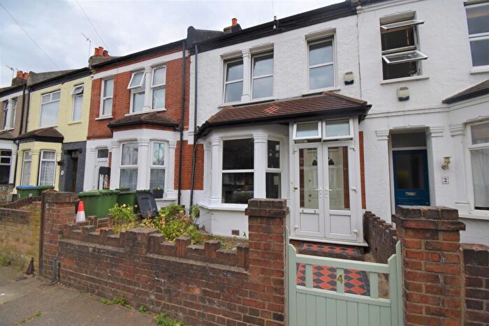 2 Bedroom Terraced House To Rent In Myrtledene Road London, SE2