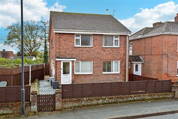 2 Bedroom Maisonette For Sale In Station Road, Wootton Bridge, Ryde, Isle Of Wight, PO33