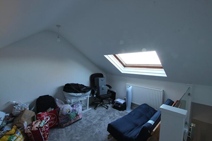 2 Bedroom Cottage To Rent In Langstone High Street Havant Unfurnished, PO9