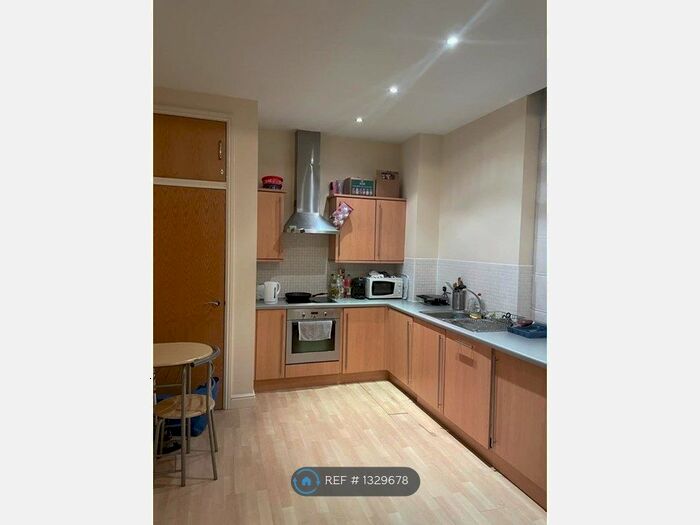 2 Bedroom Flat To Rent In Nightingale House, Nottingham, NG3