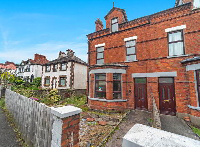 5 Bedroom Semi-Detached House For Sale In Somerton Road, Belfast, BT15