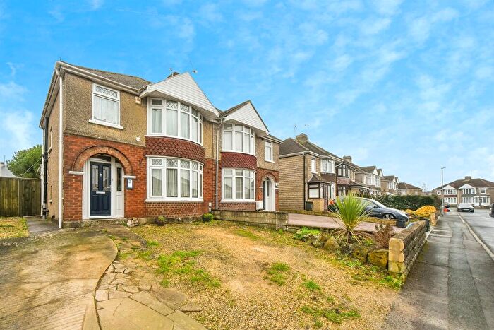 3 Bedroom Semi Detached House For Sale In Okus Grove, Swindon, SN2