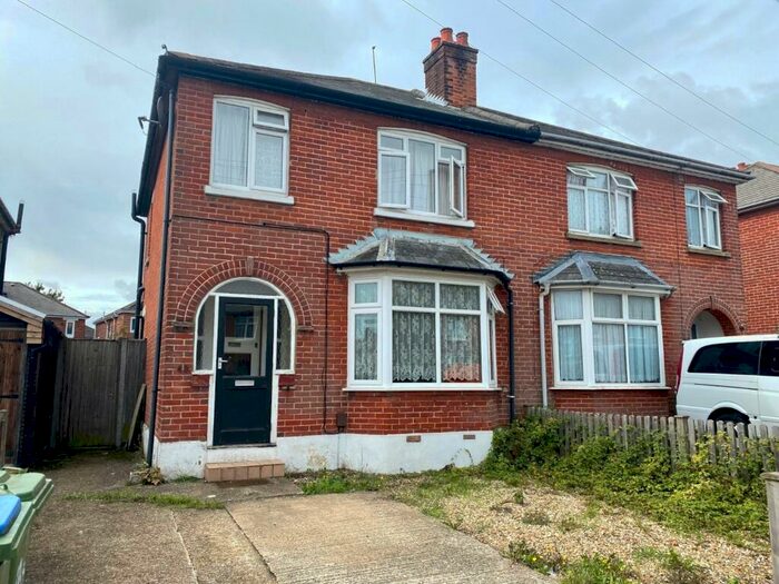 1 Bedroom Semi-Detached House To Rent In Lilac Road, Southampton, Hampshire, SO16