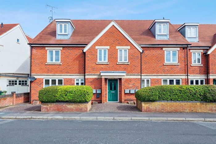 2 Bedroom Flat To Rent In Bateman Street, Headington, Oxford, OX3