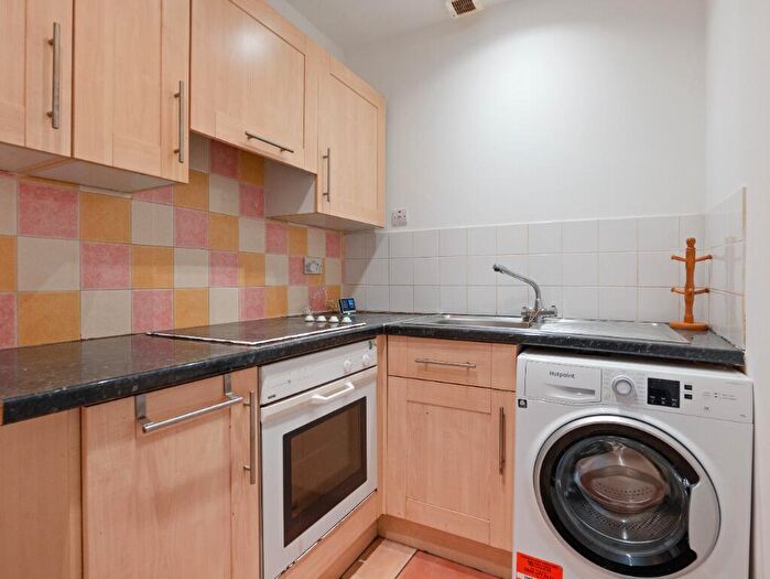 1 Bedroom Flat To Rent In Eastwood Crescent, Thornliebank, East Renfrewshire, G46