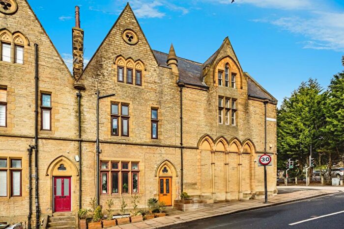 2 Bedroom Terraced House For Sale In Salisbury Place, Halifax, HX3
