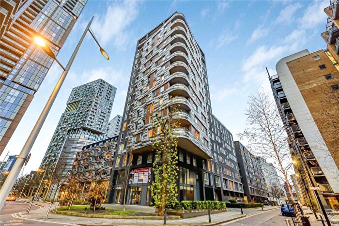 3 Bedroom Flat To Rent In Indescon Square, London, E14