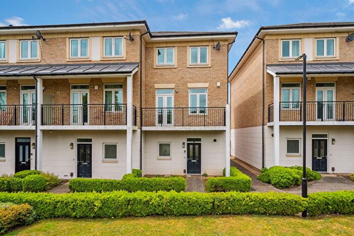 4 Bedroom End Terrace House To Rent In Marbaix Gardens, Isleworth, TW7