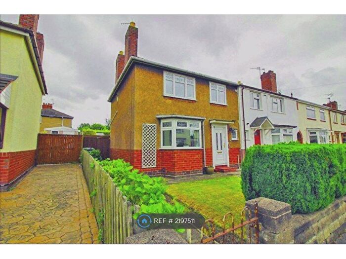 3 Bedroom End Of Terrace House To Rent In Wells Avenue, Wednesbury, WS10