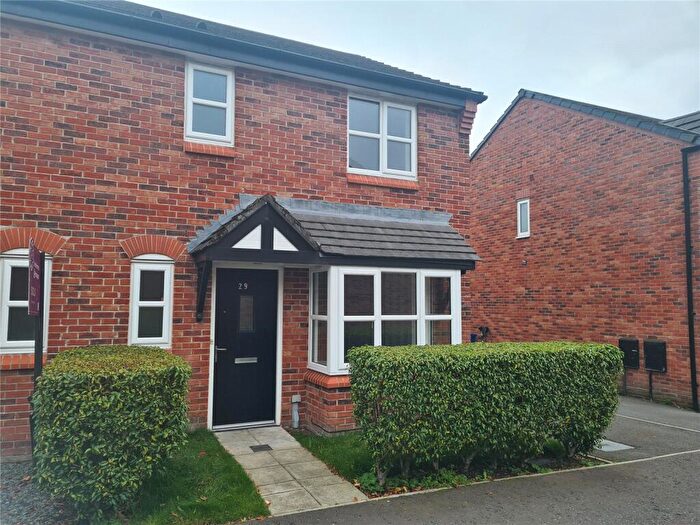 3 Bedroom Semi Detached House For Sale In Innes Close, Rochdale, Greater Manchester, OL12