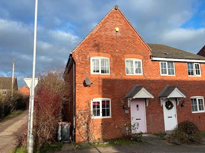 3 Bedroom Semi Detached House For Sale In Kirkby In Ashfield, NG17