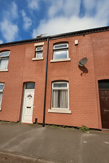 3 Bedroom Terraced House For Sale In Selwyn Street, Leigh, WN7