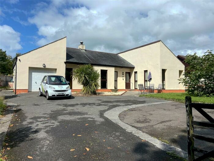 Bungalow To Rent In Llanteg, Narberth, Pembrokeshire, SA67