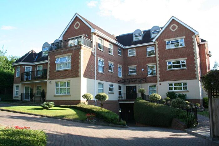 2 Bedroom Apartment For Sale In Eastbury Avenue, Northwood, HA6