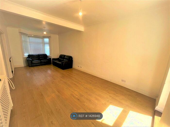 3 Bedroom Terraced House To Rent In Westminster Road, London, N9