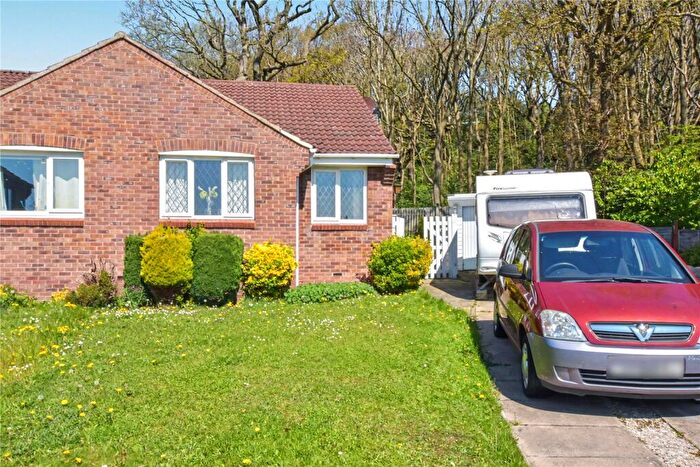 2 Bedroom Bungalow For Sale In Vesper Court Drive, Leeds, West Yorkshire, LS5