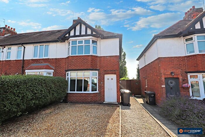 2 Bedroom End Terrace House For Sale In Stretton Road, Stockingford, Nuneaton, CV10