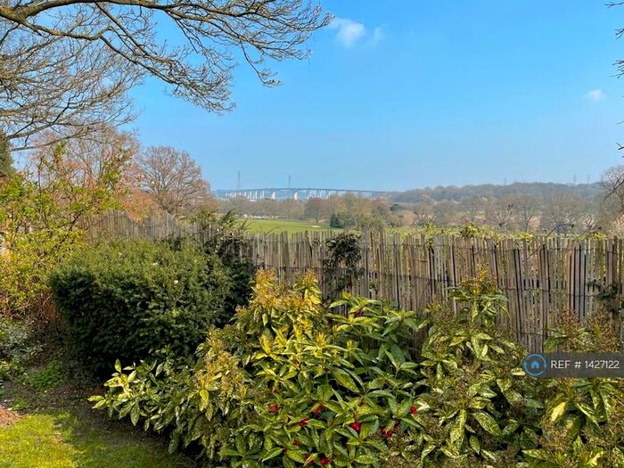 3 Bedroom Semi-Detached House To Rent In Lanercost Way, Ipswich, IP2