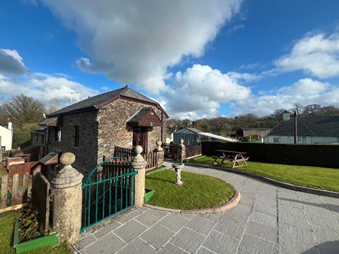 3 Bedroom Barn Conversion To Rent In Lewdown, Okehampton, EX20