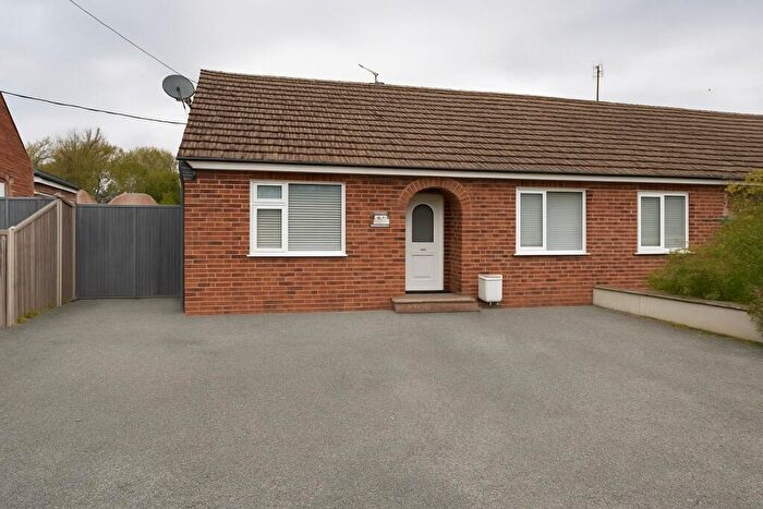 2 Bedroom Semi-Detached Bungalow To Rent In Park Road, NR10