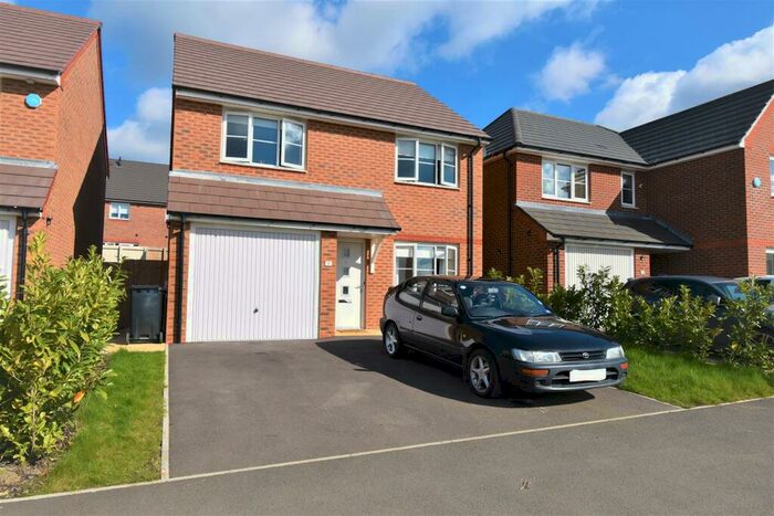 3 Bedroom Detached House To Rent In Garrett Meadow, Tyldesley, Manchester, M29