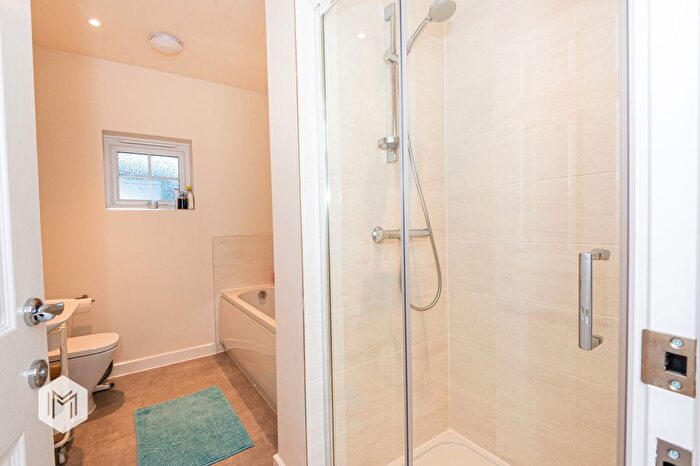 4 Bedroom Detached House For Sale In Oak Green Road, Lowton, Warrington, WA3