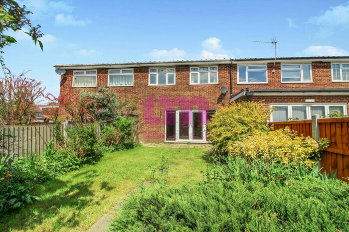 3 Bedroom Terraced House To Rent In Furness Close, Chadwell St. Mary, Grays, RM16