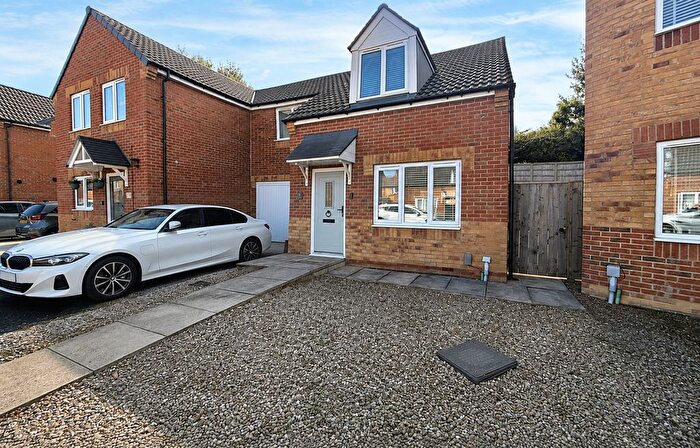 3 Bedroom Semi-Detached House For Sale In Montrose Crescent, Hebburn, NE31
